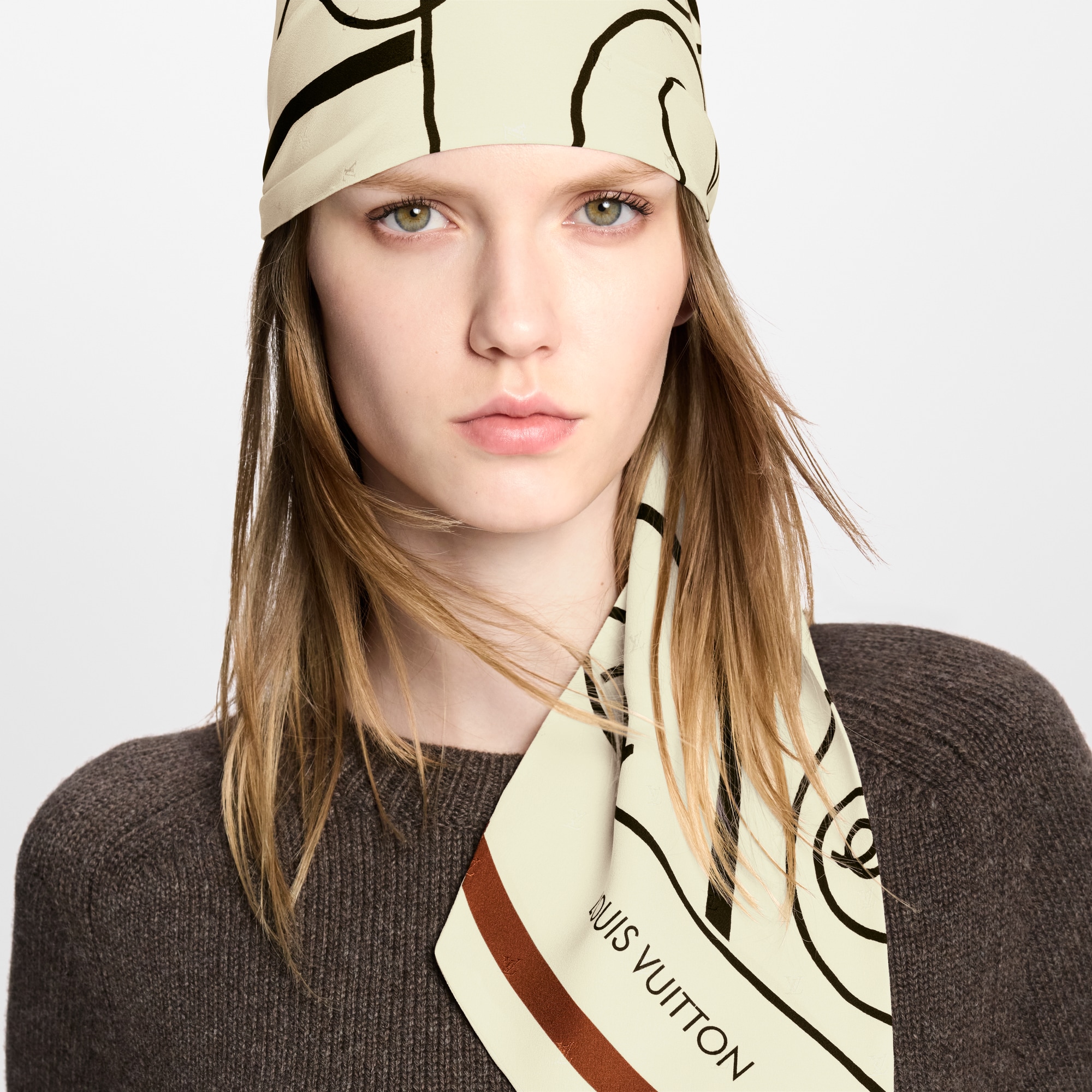 Chemin Faisant By Andree Putman Lavalliere . - Luxury Accessories